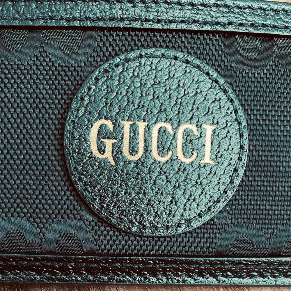 Gucci Black Leather Textured Card Holder - Picture 5 of 5